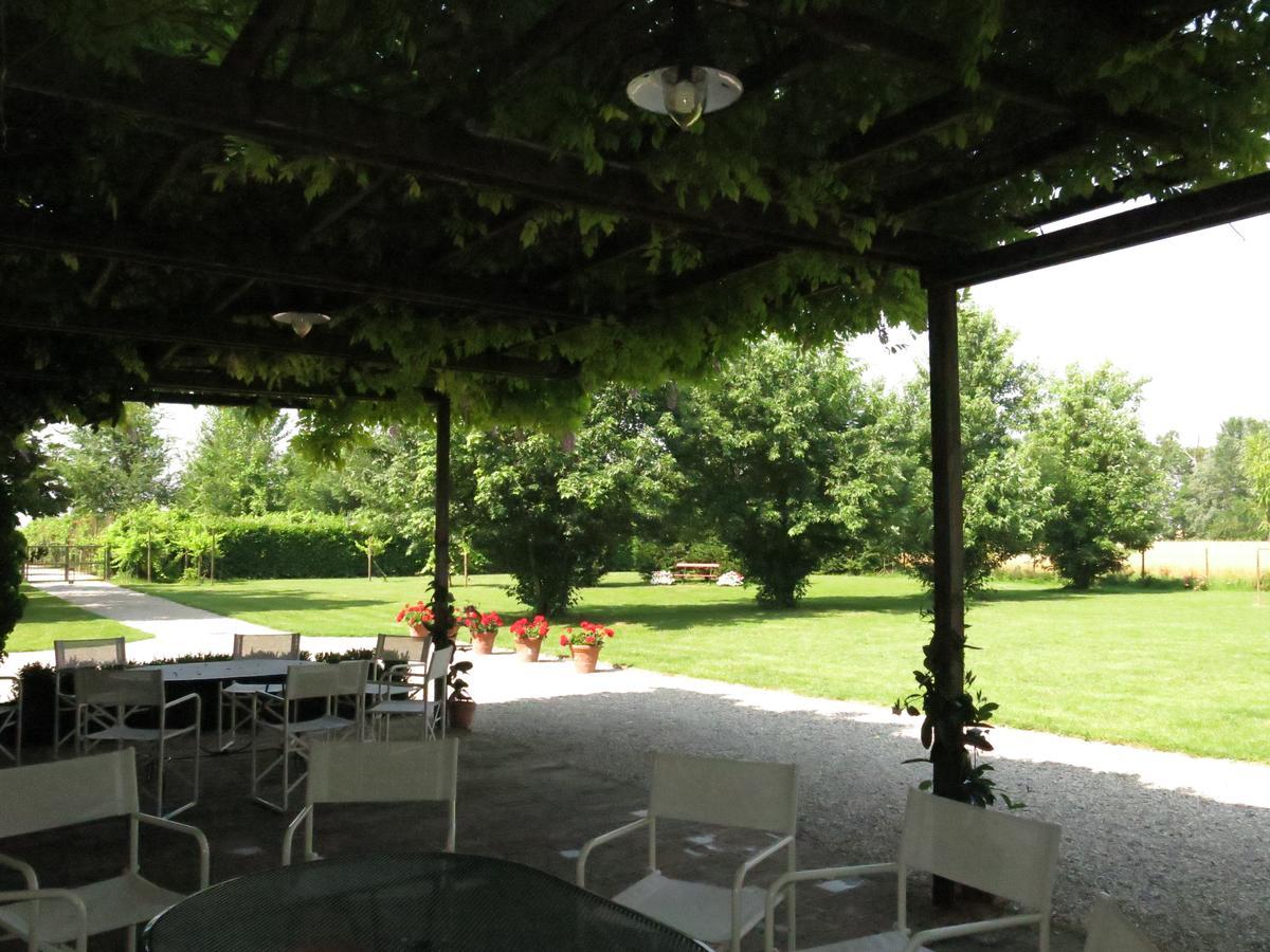 Villa Schiavi Sermide Extérieur photo