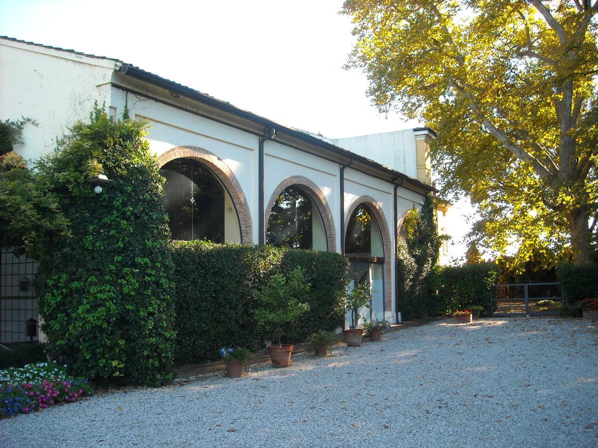Villa Schiavi Sermide Extérieur photo